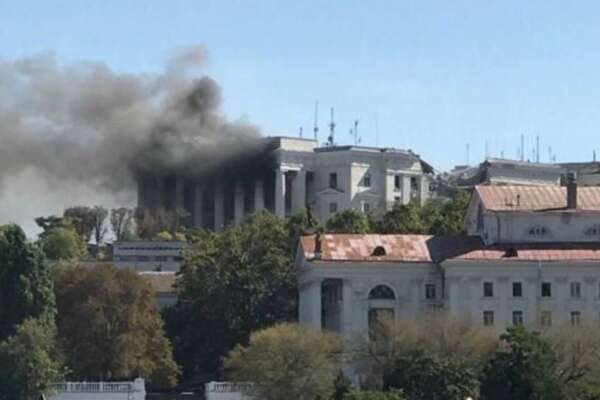 Guerra, l’avanzata ucraina apre un varco nella linea Surovikin. Raid di Kiev sulla Crimea