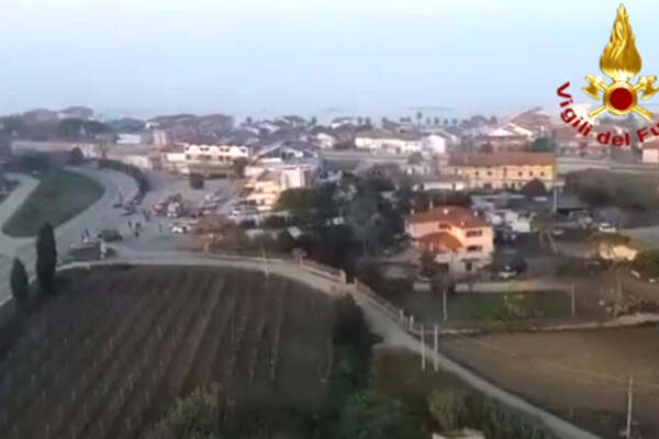 Casalbordino, esplosione mortale alla Esplodenti Sabino: tre vittime e numerosi feriti | Nel 2022 altri tre morti nella stessa azienda Casalbordino, esplosione mortale alla Esplodenti Sabino: tre vittime e numerosi feriti | Nel 2022 altri tre morti nella stessa azienda