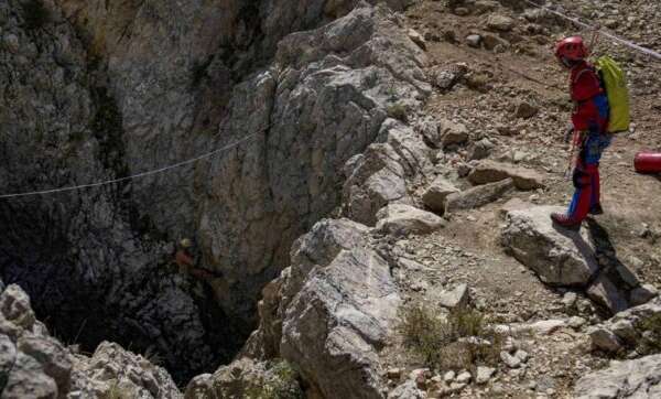 Turchia, speleologo americano bloccato a 1.000 metri: corsa contro il tempo coinvolge anche Soccorso Alpino italiano