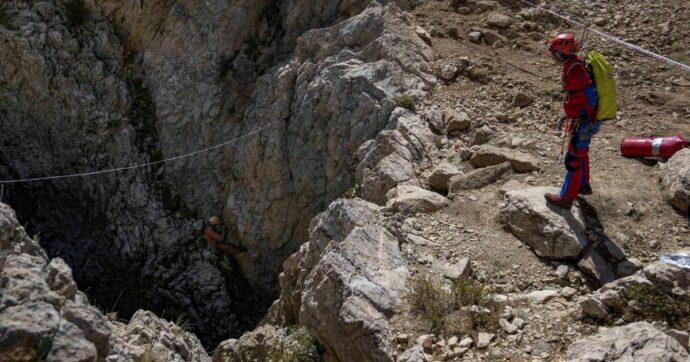 Turchia, speleologo americano bloccato a 1.000 metri: corsa contro il tempo coinvolge anche Soccorso Alpino italiano
