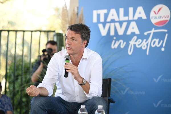 Renzi su strage Ustica: “Amato abbia il coraggio di dire tutto, non si gioca con i sentimenti delle famiglie delle vittime”
