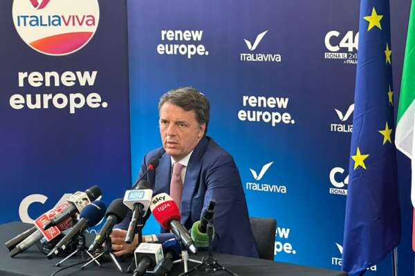 Matteo Renzi lancia Il Centro: “Mi candiderò al Parlamento Europeo per svegliare l’Europa”