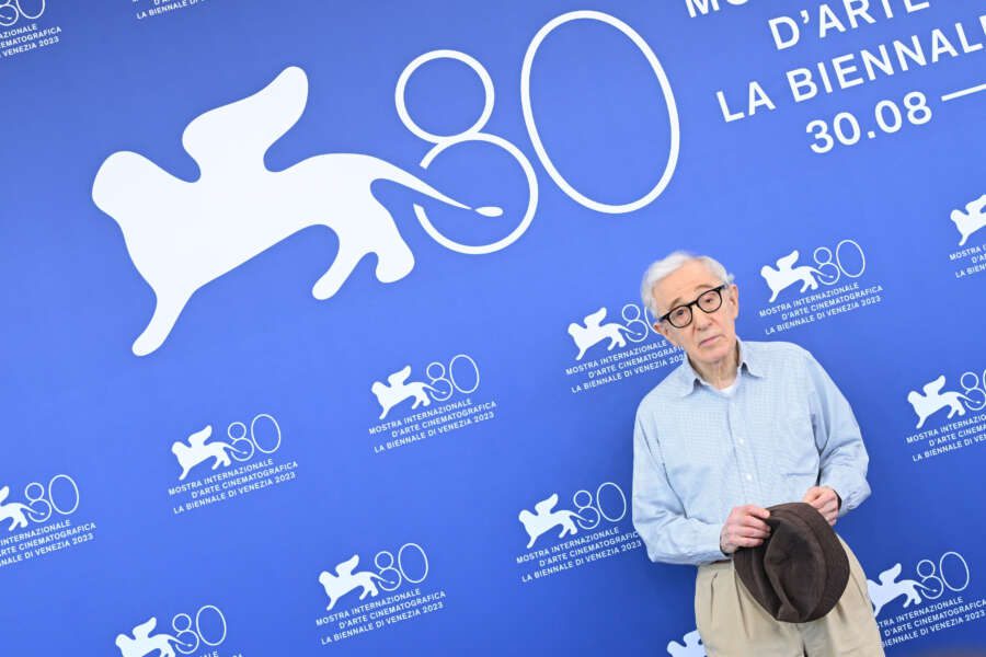 Foto Gian Mattia D’Alberto – LaPresse 04-09-2023 Venezia Spettacolo 80. Mostra internazionale d’arte cinematografica 
Photocall del film “Coup De Chance”
nella foto:  Woody Allen 

2023-09-04 Venice 80th Venice Filmfestival
80th International Film Festival Venice Film Festival
“Coup De Chance”Photocall
in the photo: Woody Allen