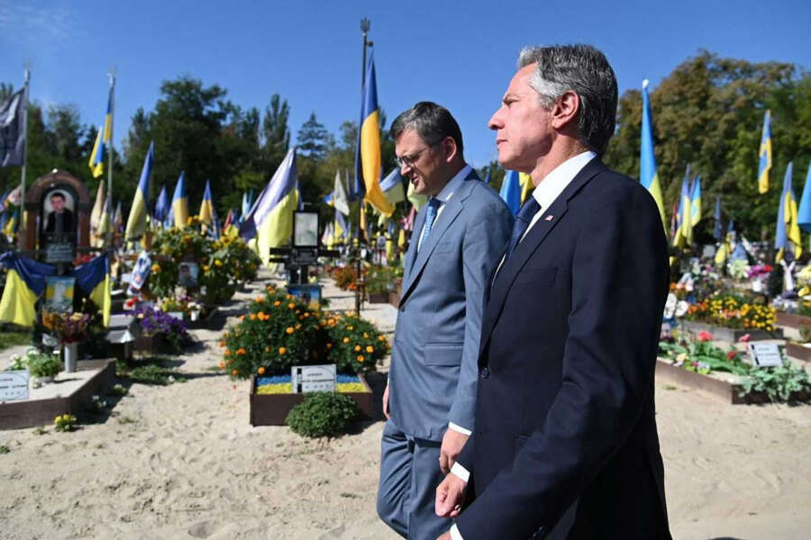 Blinken a Kiev ribadisce il sostegno al popolo ucraino: “Usa a fianco dell’Ucraina”