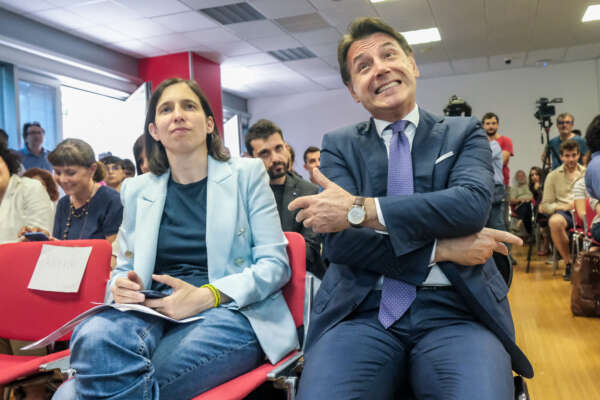 Foto Mauro Scrobogna/LaPresse 
03-07-2023 Roma (Italia) Politica – Università  Roma Tre, Conferenza  "Inflazione e salari: quali politiche? L’urgenza di analisi informate e azioni efficaci" – Nella foto: Giuseppe Conte M5S, Elly Schlein Pd

July 03, 2023 Rome (Italy) Politics – Roma Tre University, Conference "Inflation and wages: which policies? The urgency of informed analyzes and effective actions" – In the photo: Giuseppe Conte M5S, Elly Schlein Pd