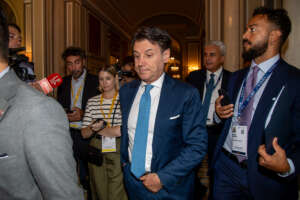 Foto Claudio Furlan/LaPresse 03-09-2023 Cernobbio, Italia – Forum Ambrosetti a Villa d’Este
Nella foto:  Giuseppe Conte

Photo Claudio Furlan/LaPresse 02-09-2023 Cernobbio, Italy – Ambrosetti Forum at Villa d’Este