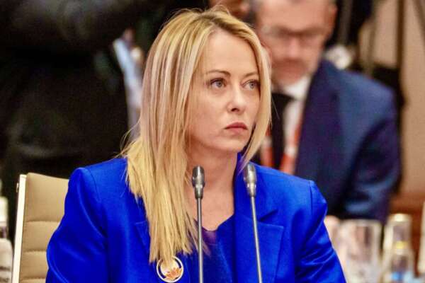Migranti, Giorgia Meloni sceglie Guido Crosetto e Matteo Salvini s’arrabbia