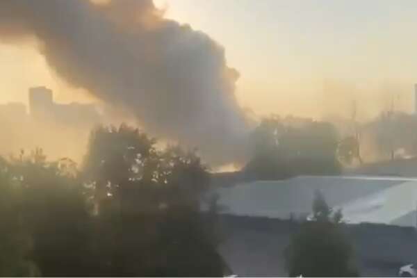 Guerra Ucraina, droni di Kiev alle porte di Mosca: in fiamme un’officina missilistica
