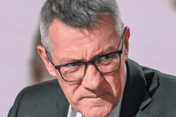 Maurizio Landini si blinda a Corso Italia e fa riunioni top secret. Colpa del Jobs Act?