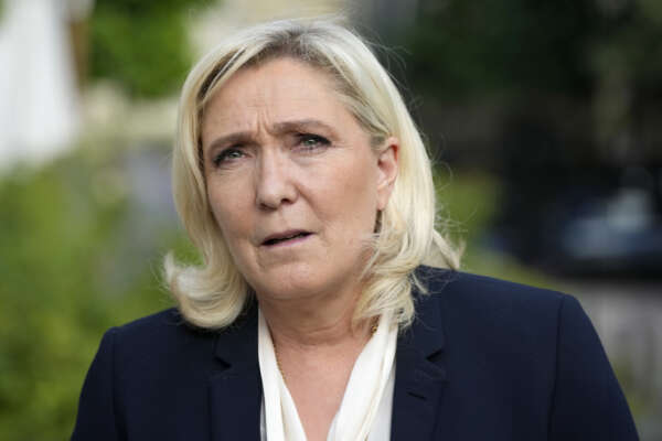 Marine Le Pen condannata per appropriazione indebita di fondi pubblici: sarà ineleggibile alle prossime elezioni