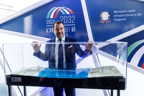 Foto Roberto Monaldo / LaPresse
25-07-2023 Roma 
Politica
Evento “L’Italia dei si”. Progetti e grandi opere per il paese
Nella foto Matteo Salvini con il plastico del Ponte sullo Stretto 

25-07-2023 Rome (Italy)
Politics
Event "L’Italia dei si". Projects and major works for the country
In the pic Matteo Salvini