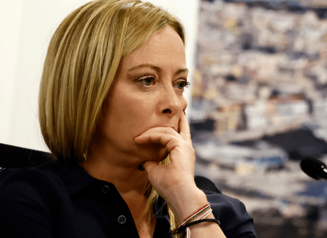 Sull’emergenza migranti, osserviamo la solitudine di Giorgia Meloni e dell’Italia