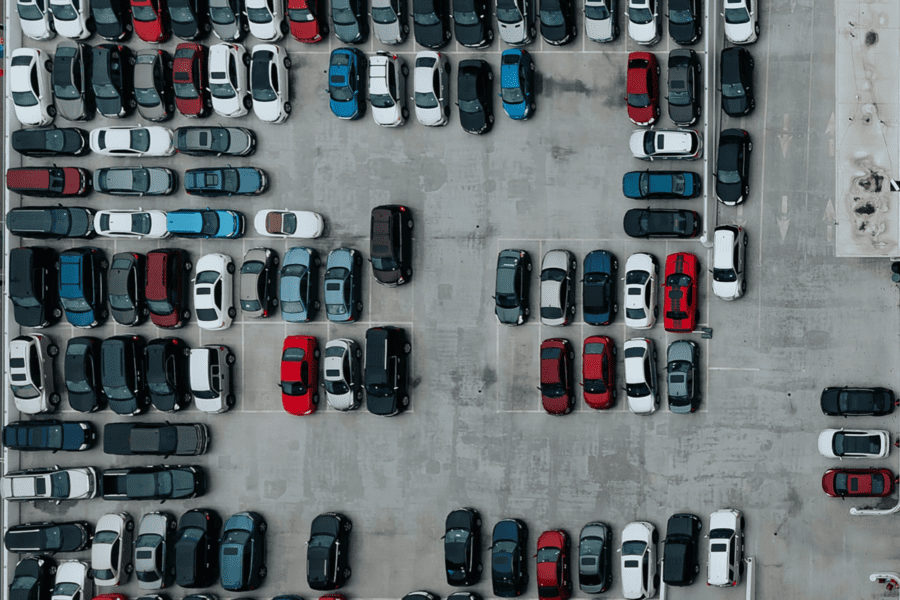 Automotive in calo: è ora di un’inversione a U