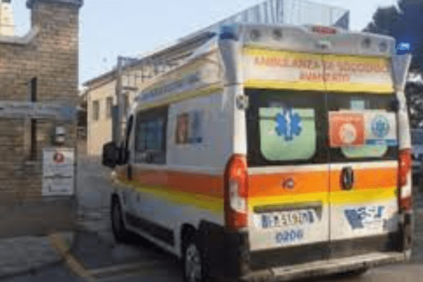Roma: scia di sangue a San Lorenzo, ferisce con forbice tre persone, 33enne arrestato
