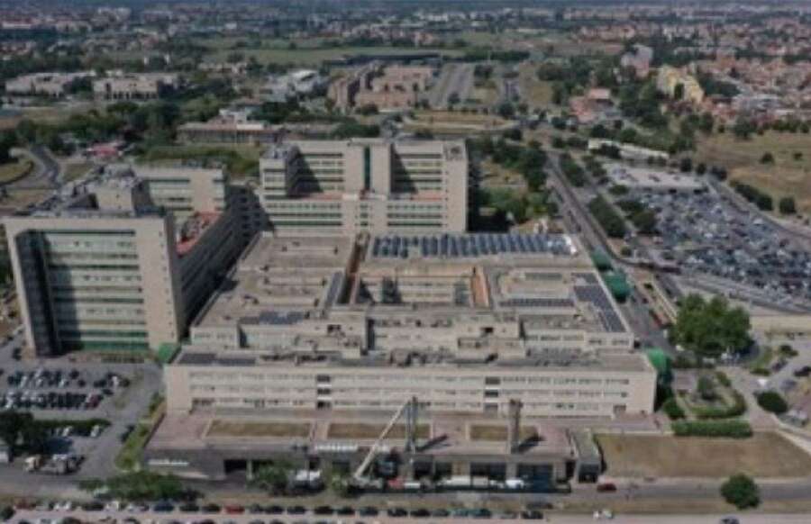 “Ti accompagno IO”: servizio navetta per pazienti in cura, una mostra per finanziarlo