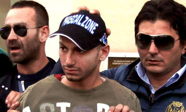 Catello Romano, il killer della camorra si laurea in carcere ma nella tesi confessa l’omicidio di Donnarumma e d’Antuono (per cui non è mai stato processato)