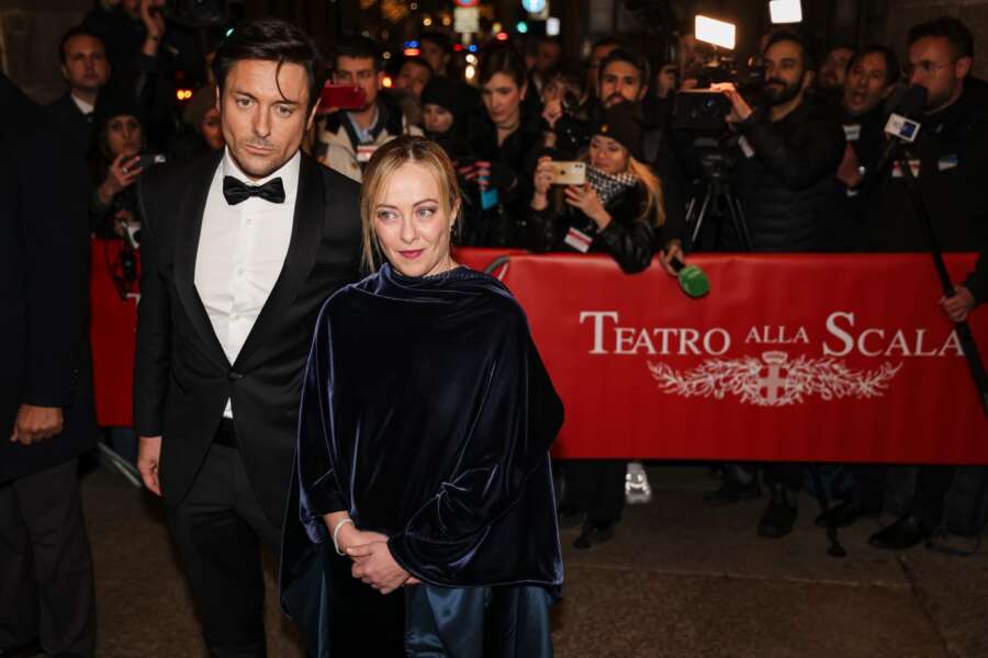 Giambruno gate, il giornalista first gentleman salta la conduzione di ‘Diario del giorno’ sostituito da Manuela Boselli: ecco il motivo