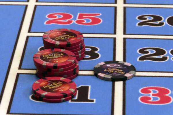 Ludopatia, in arrivo un Ddl per prevenirla con strutture e risorse adeguate per curarla