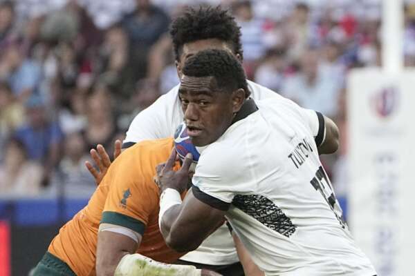 “Tuo figlio è morto”, Josua Tuisova scende in campo con le Fiji e salta i funerali per i Mondiali di rugby