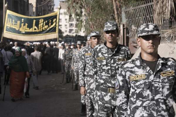 Egitto, poliziotto spara a raffica e uccide due turisti israeliani nel parco archeologico di Alessandria