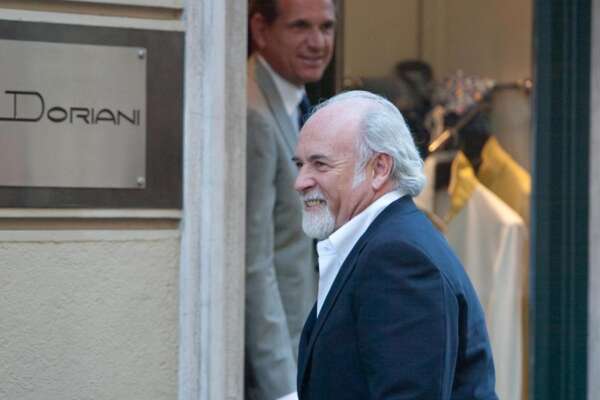 Antonio Ricci sui fuorionda di Giambruno: “Ricostruzioni mirabolanti. Avevo i video in frigo, ho agito dopo la sua intervista a Chi”