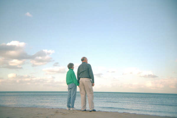 Portogallo, addio pensioni d’oro: il paradiso fiscale chiude le porte agli italiani. E l’Albania torna di moda