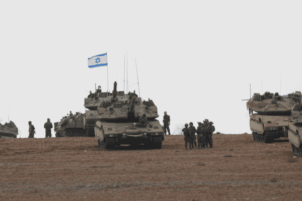 “Tre fasi per sconfiggere Hamas”, Gaza e Israele con il fiato sospeso