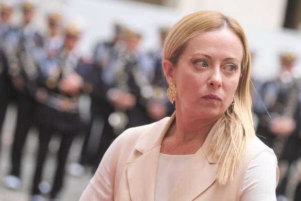 Foto Mauro Scrobogna/LaPresse
16-10-2023 Roma (Italia) Politica – Chigi Governo – visita del Re di Giordania – Nella foto: Il Presidente del Consiglio Giorgia Meloni incontra a Palazzo Chigi il Re di Giordania Abdullah II Ibn Al Hussein

October 16, 2023 Rome (Italy) Politics – Chigi, Government – visit of the King of Jordan – In the photo: Prime Minister Giorgia Meloni meets the King of Jordan Abdullah II Ibn Al Hussein at Palazzo Chigi