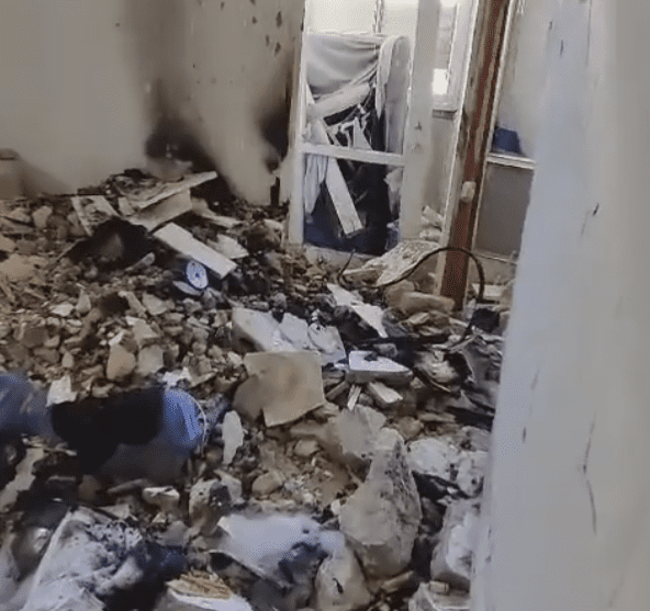 Israele, i razzi di Hamas colpiscono a Tel Aviv la casa della famiglia dell’ambasciatore in Italia Alon Bar