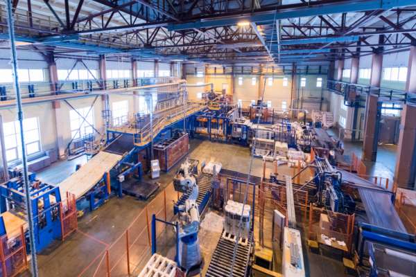 Dazi e contro-dazi, quello che l’Italia e le aziende non devono fare: la ricetta per evitare il declino industriale