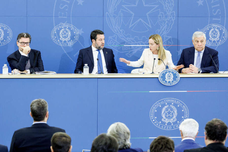 La manovra che disincentiva le nascite: l’ipocrisia del centrodestra che tassa la casa e aumenta l’iva per assorbenti e latte in polvere