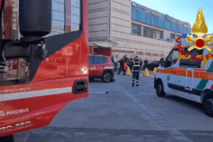 I mezzi di soccorso a Genova