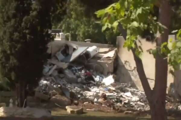 Neonati e bambini “uccisi e decapitati” nei kibbutz, l’orrore di Hamas: “Piccola di 9 mesi rapita e portata a Gaza”