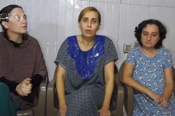 Guerra a Gaza, Netanyahu: “Niente cessate il fuoco, è tempo della guerra”. Hamas diffonde video di tre donne in ostaggio