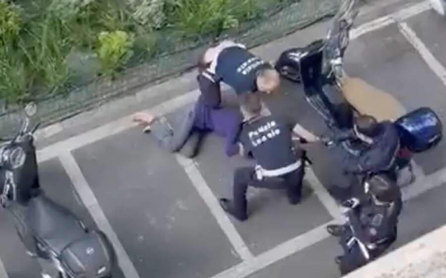 Milano, trans picchiata in Bocconi: calci, manganellate e spray in faccia. Indagati sette vigili: “Le molestie ai bambini? Si sono inventati tutto”