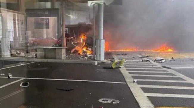 esplosione auto canada usa