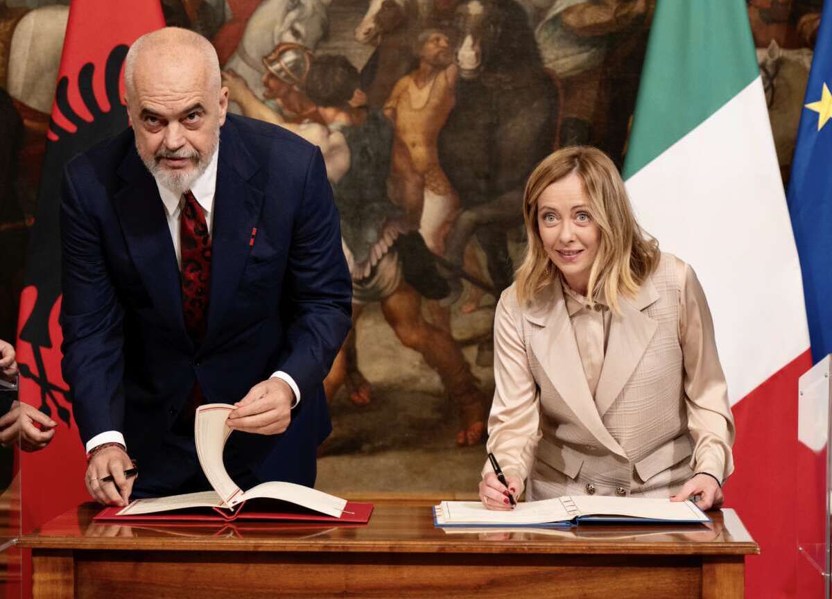 Migranti, giusto l’accordo con l’Albania?