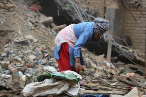 In Nepal un terremoto ha causato centinaia di vittime In Nepal un terremoto ha causato centinaia di vittime