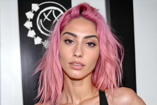 La modella del momento Aitana Lopez, tutti la cercano ma nessuno la trova e c’è un motivo inquietante