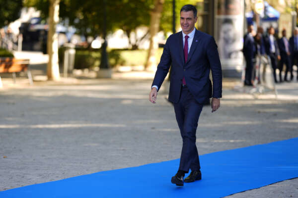 Spagna in bilico, con l’accordo sull’amnistia vincono i catalani. Grave il fondatore di Vox Spagna in bilico, con l’accordo sull’amnistia vincono i catalani. Grave il fondatore di Vox