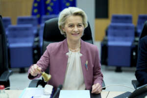 L’incognita di Ursula von der Leyen, tra il secondo mandato alla Commissione e la guida della Nato