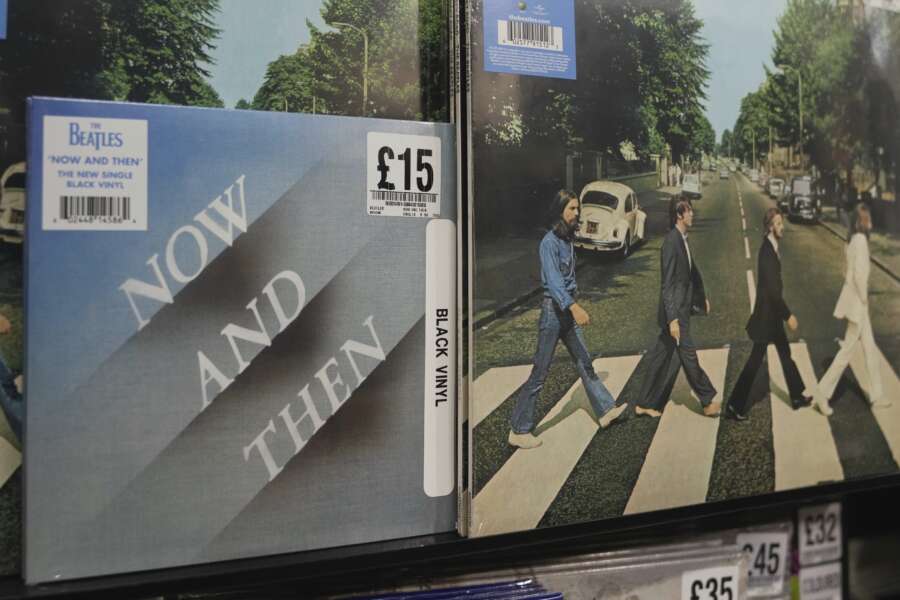 A new Beatles single titled "Now and Then,", left, is on sale at a record store in London, Friday, Nov. 3, 2023. More than four decades since Lennon’s murder and two since George Harrison’s death, the very last Beatles song has been released as a double A-side single with "Love Me Do," the band’s 1962 debut single. Titled "Now and Then," the almost impossible-to-believe track is four minutes and eight seconds of the first and only original Beatles recording of the 21st century. (AP Photo/Kin Cheung) 



Associated Press / LaPresse
Only italy and Spain
A new Beatles single titled "Now and Then,", left, is on sale at a record store in London, Friday, Nov. 3, 2023. More than four decades since Lennon’s murder and two since George Harrison’s death, the very last Beatles song has been released as a double A-side single with "Love Me Do," the band’s 1962 debut single. Titled "Now and Then," the almost impossible-to-believe track is four minutes and eight seconds of the first and only original Beatles recording of the 21st century. (AP Photo/Kin Cheung) 



Associated Press / LaPresse
Only italy and Spain