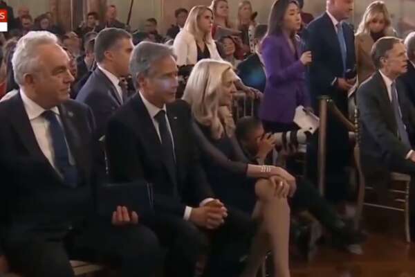 Xi Jinping “dittatore”, Biden ci ricasca e rovina il vertice distensivo: la reazione di Blinken dice tutto Xi Jinping “dittatore”, Biden ci ricasca e rovina il vertice distensivo: la reazione di Blinken dice tutto