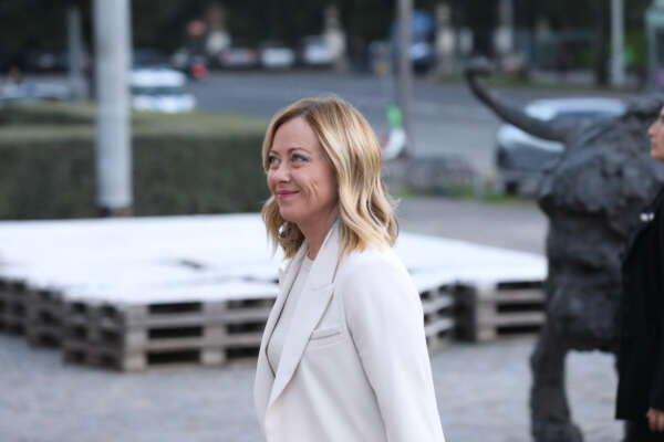 Meloni alla mostra su Tolkien, l’equivoco della destra tradizionale