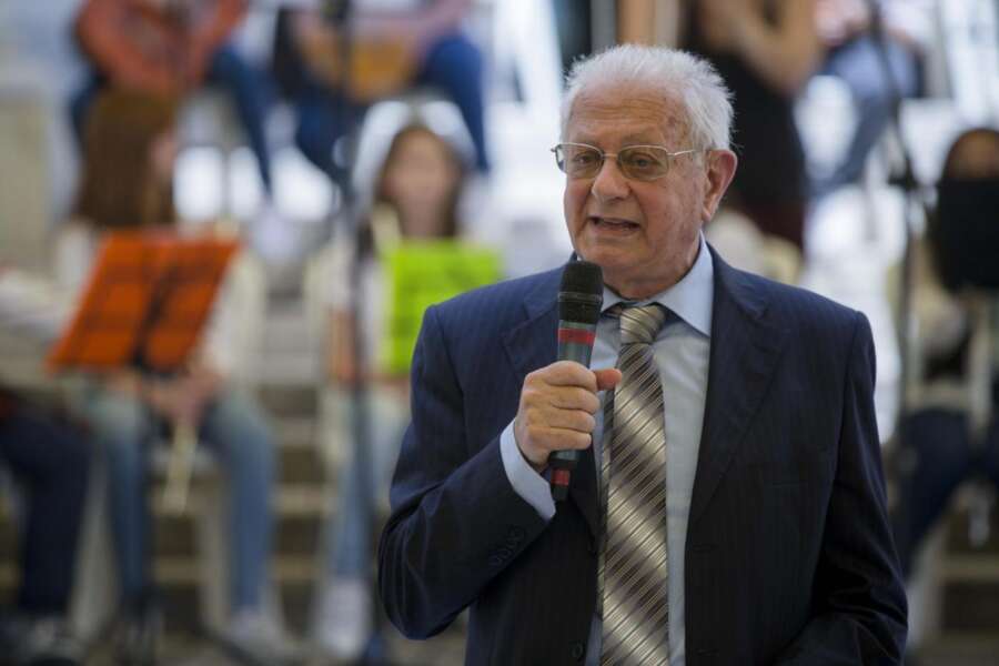 Addio a Luigi Berlinguer, ex ministro della Pubblica Istruzione: aveva 91 anni