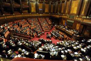 La riscoperta della questione morale, da Tangentopoli alle vicende baresi: il pericolo del dualismo tra magistratura e politica La riscoperta della questione morale, da Tangentopoli alle vicende baresi: il pericolo del dualismo tra magistratura e politica