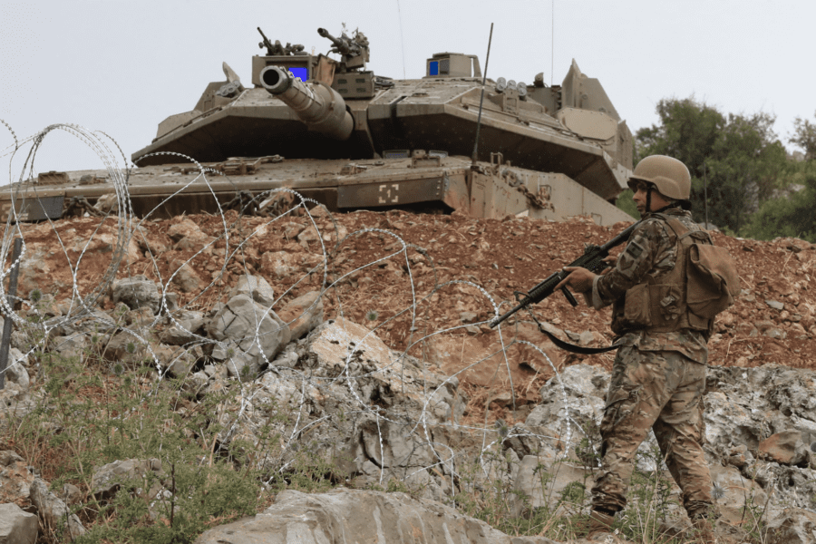 Le truppe israeliane pronte alla battaglia decisiva: al via l’assedio a Gaza