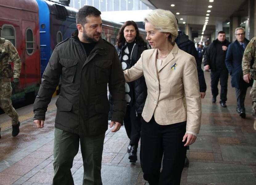 La presidente della Commissione Ue von der Leyen a Kiev