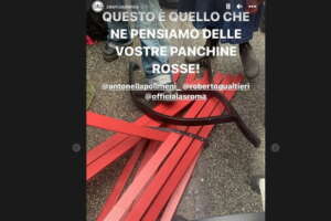 Panchina rossa distrutta dalle attiviste alla Sapienza di Roma: “Pretendiamo ascolto, non panchine. Ci vogliamo vive”. Identificate e denunciate grazie a un video