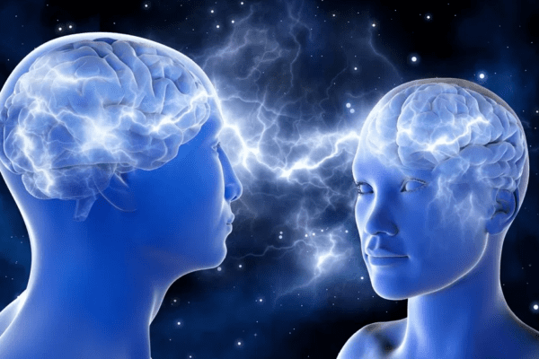 Specchiarsi nel dolore altrui: quei neuroni da cui nasce l’empatia Specchiarsi nel dolore altrui: quei neuroni da cui nasce l’empatia